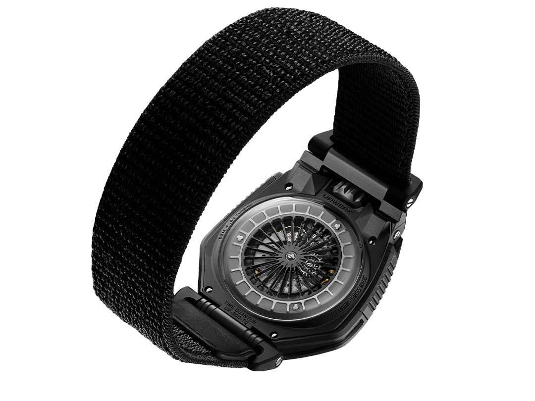 thg_uwk_ur-300_time-quantum_11