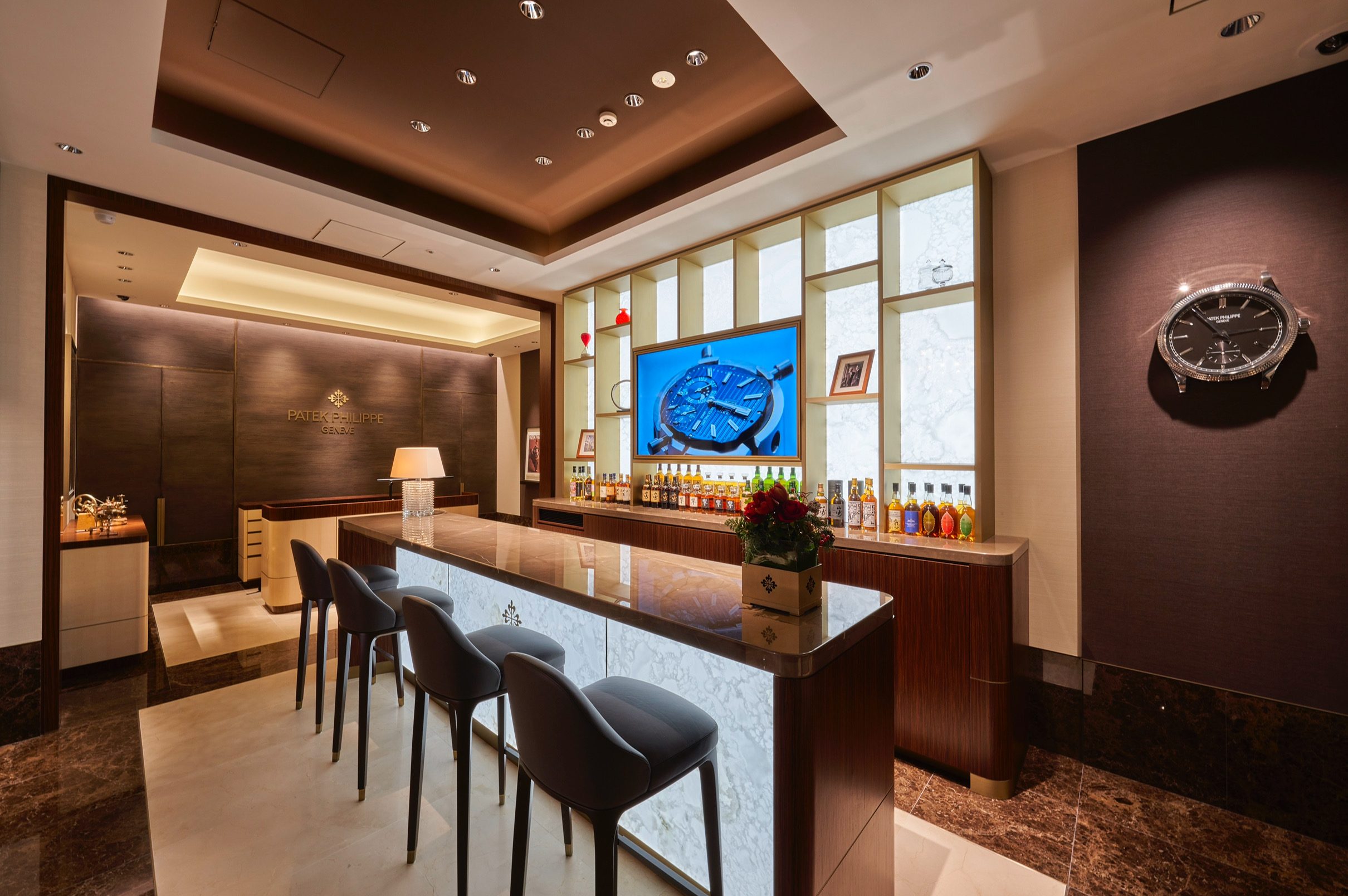 PATEK PHILIPPE Boutique Tokyo Ginza | The Hour Glass 日本